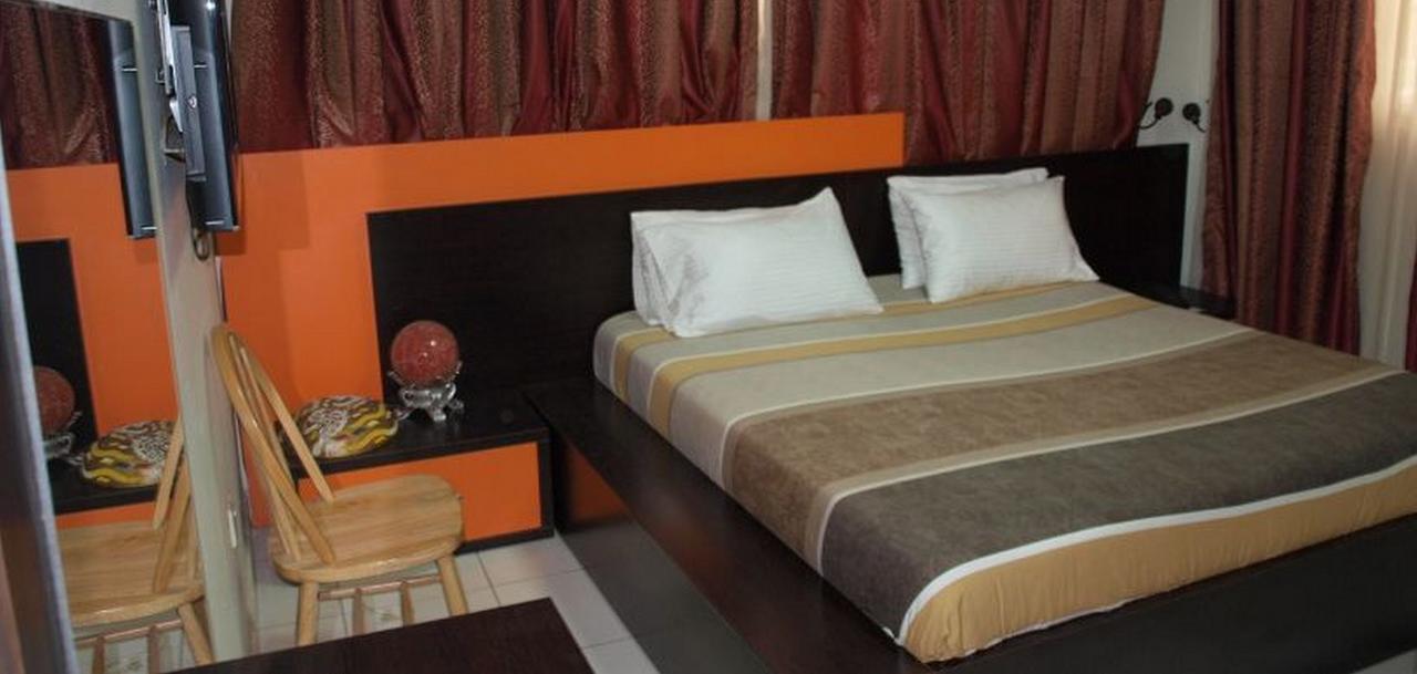 Prince Of Anthony 1960 Hotel Лагос Екстериор снимка